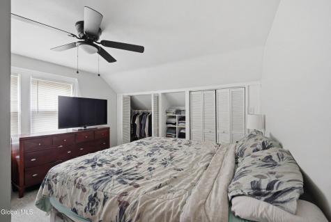 1327 Baker Avenue Schenectady NY 12309