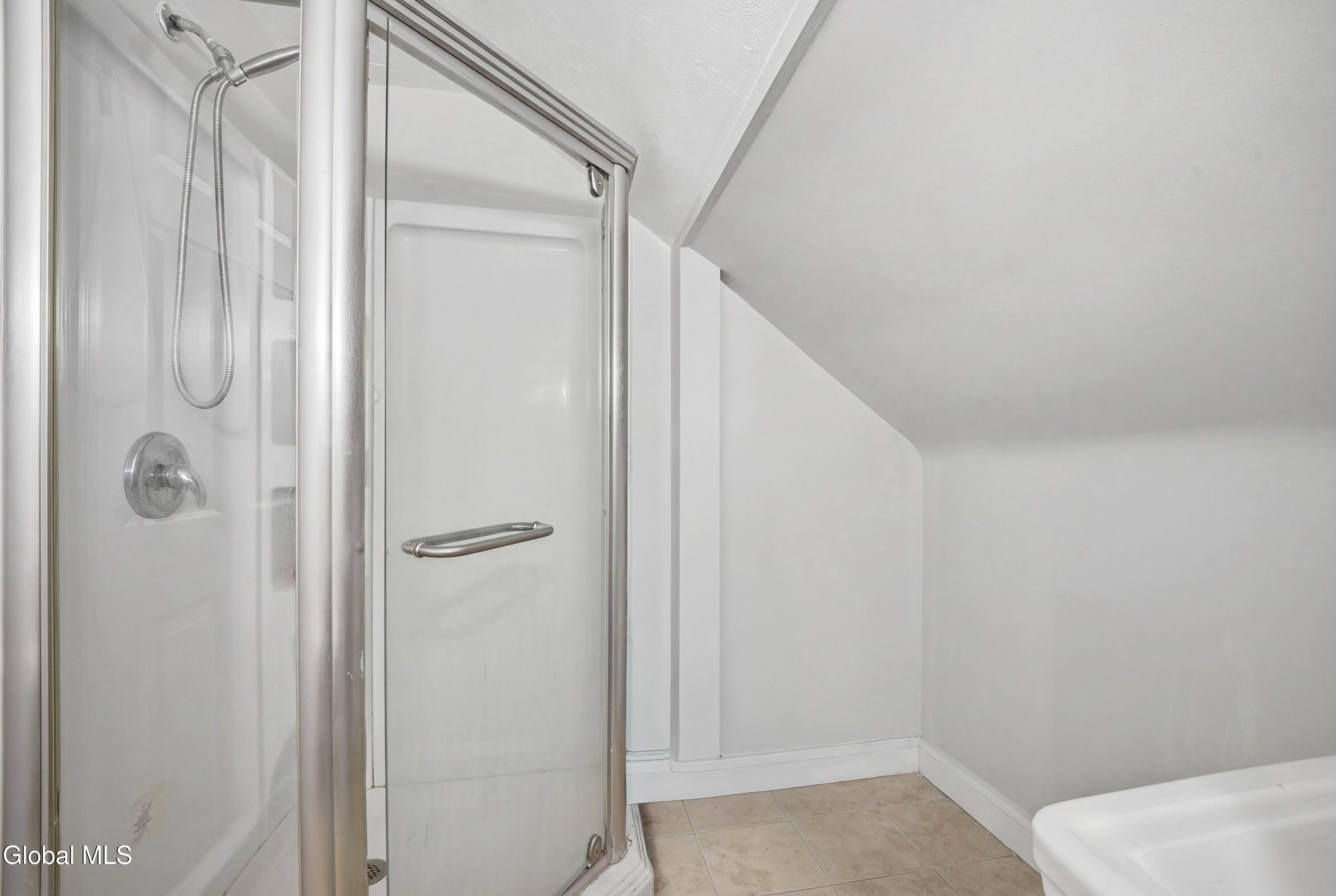1327 Baker Avenue Schenectady NY 12309