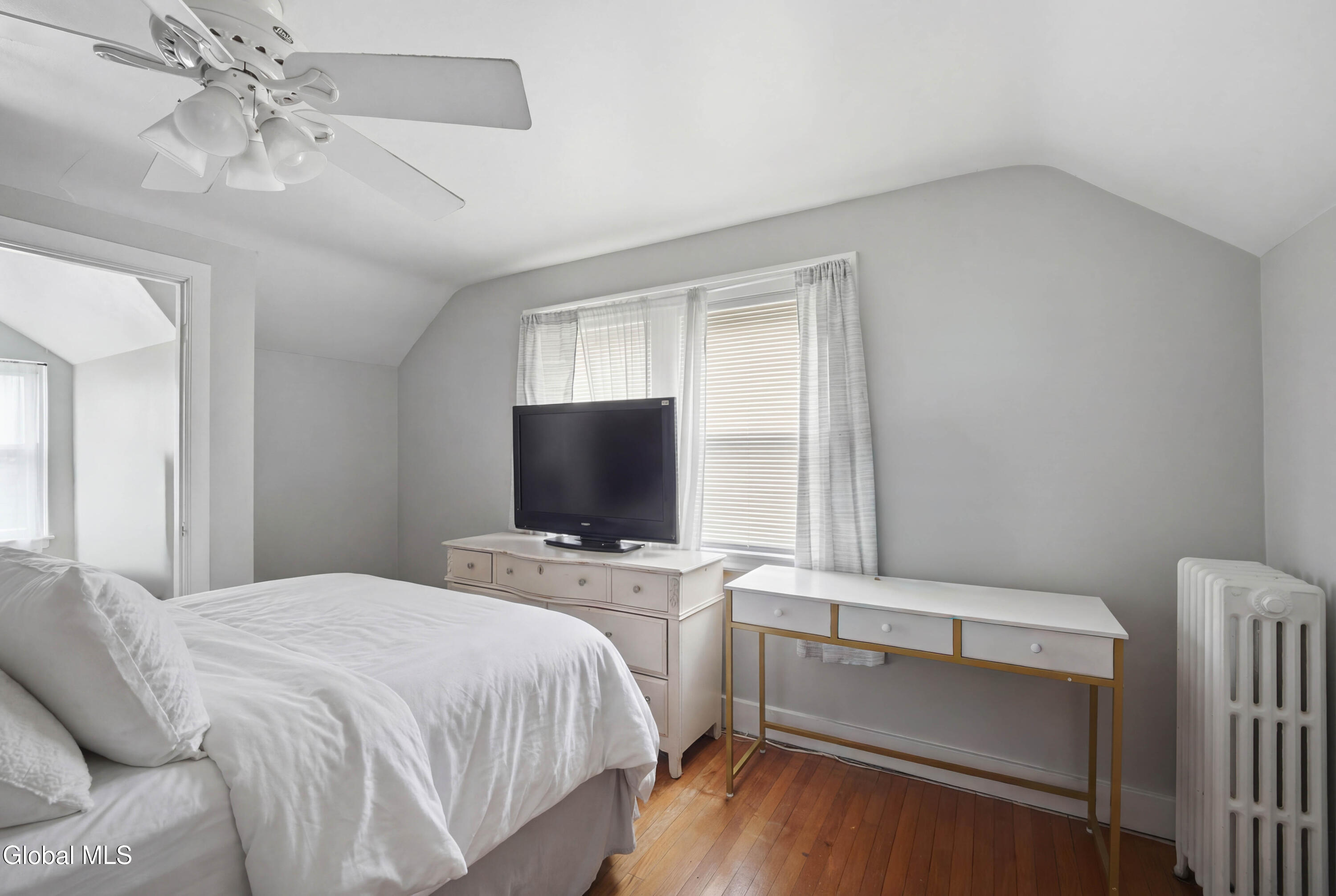 1327 Baker Avenue Schenectady NY 12309
