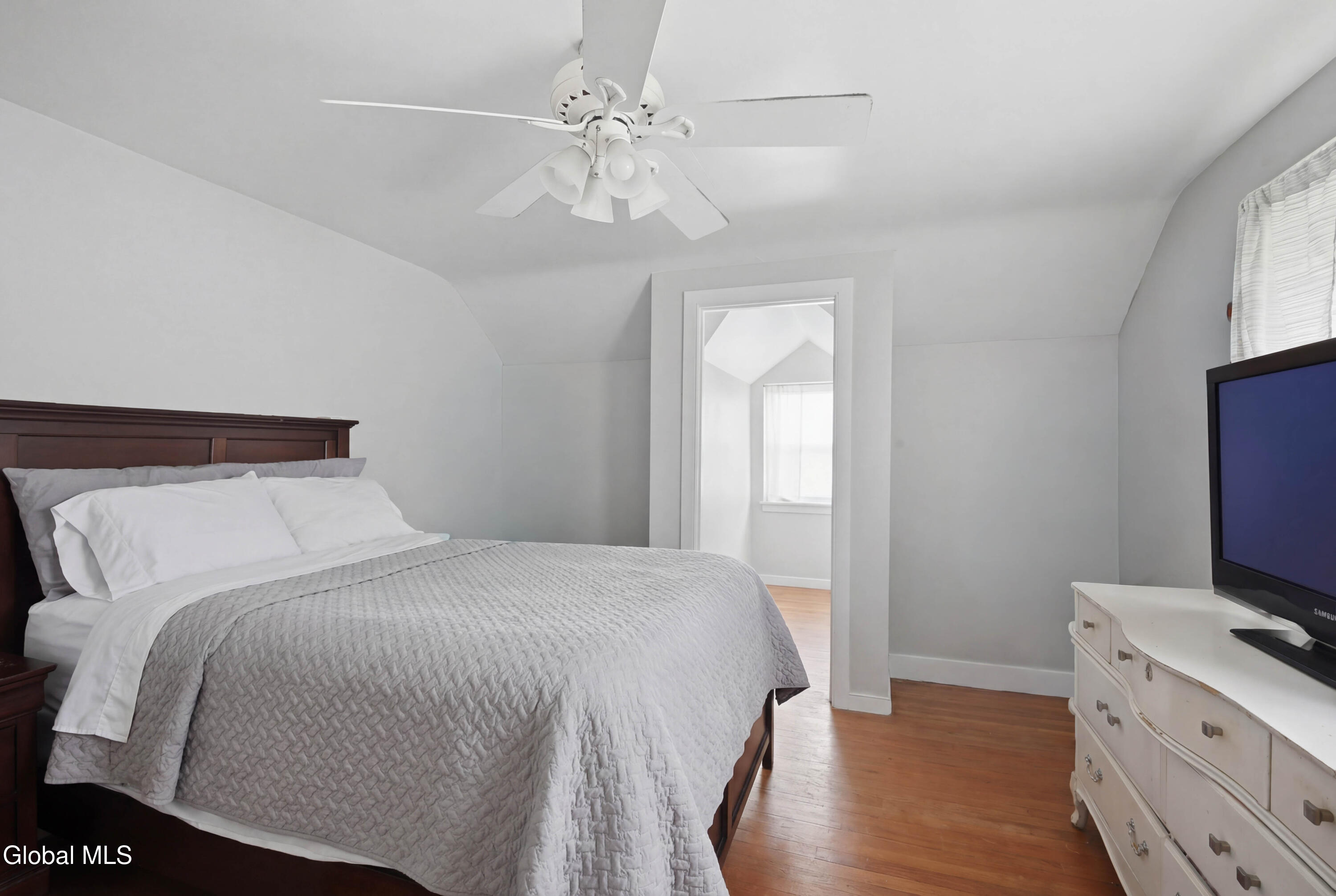 1327 Baker Avenue Schenectady NY 12309