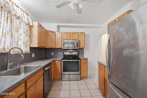 1327 Baker Avenue Schenectady NY 12309