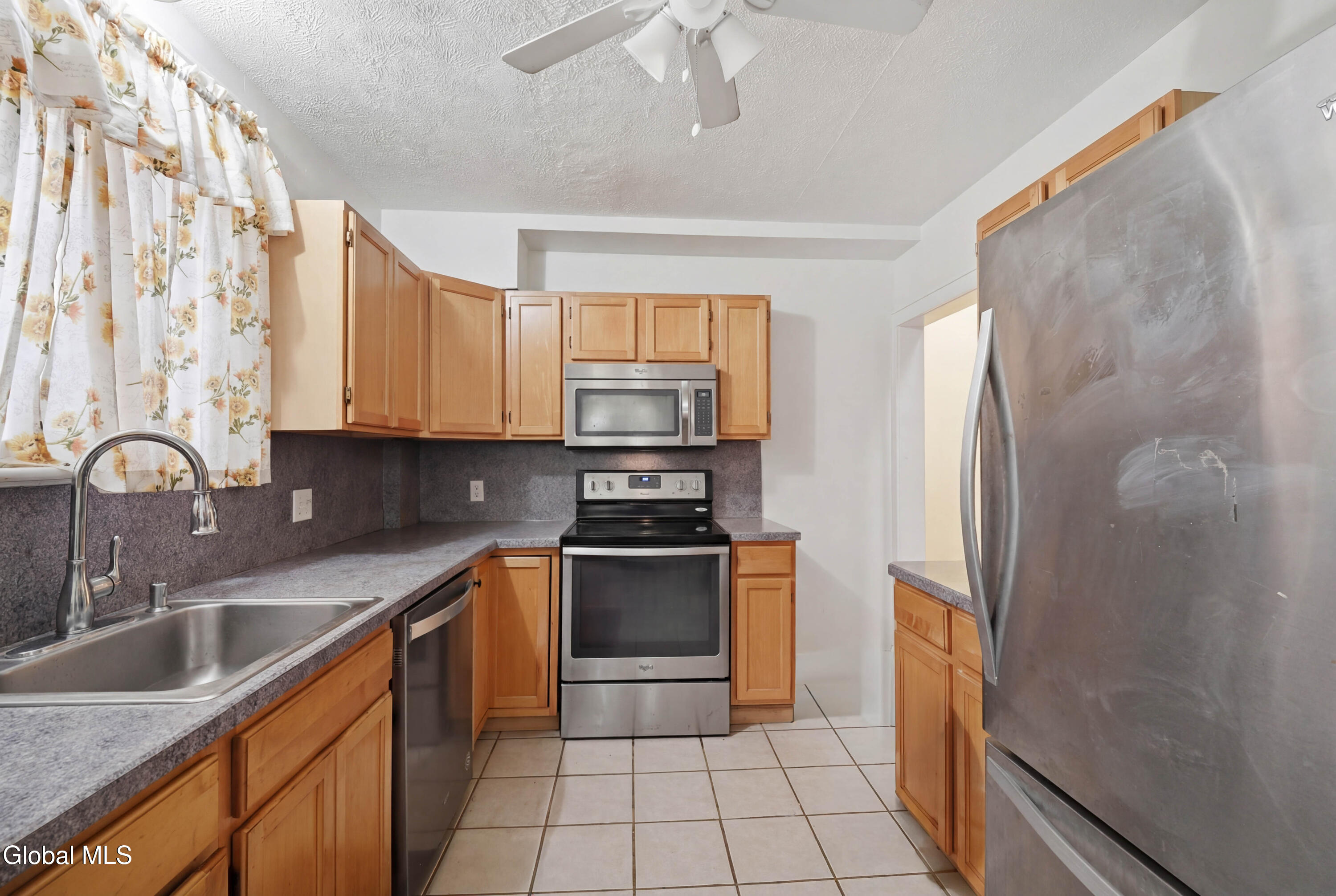 1327 Baker Avenue Schenectady NY 12309