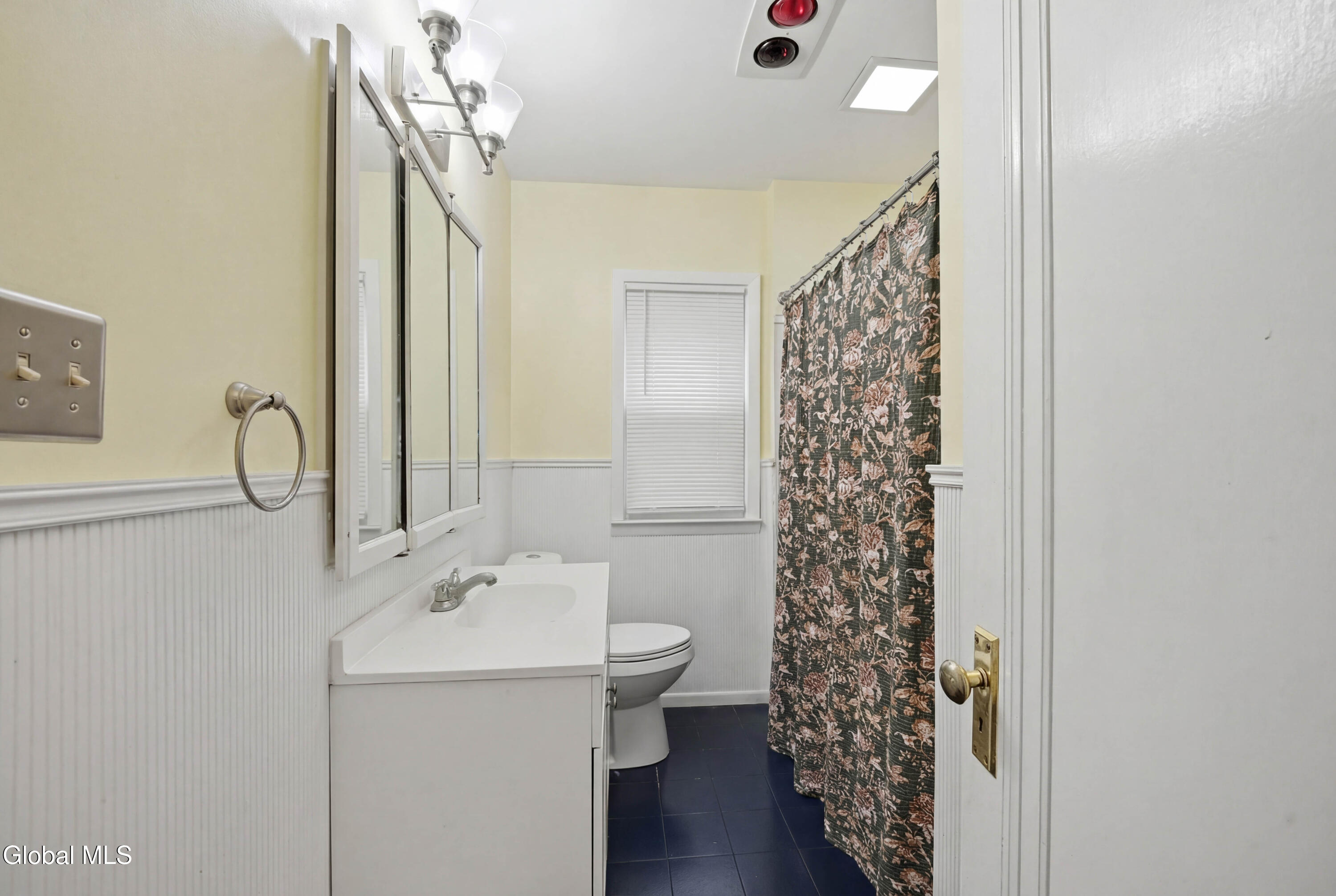 1327 Baker Avenue Schenectady NY 12309