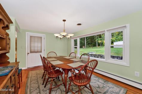 887 Morgan Avenue Niskayuna NY 12309