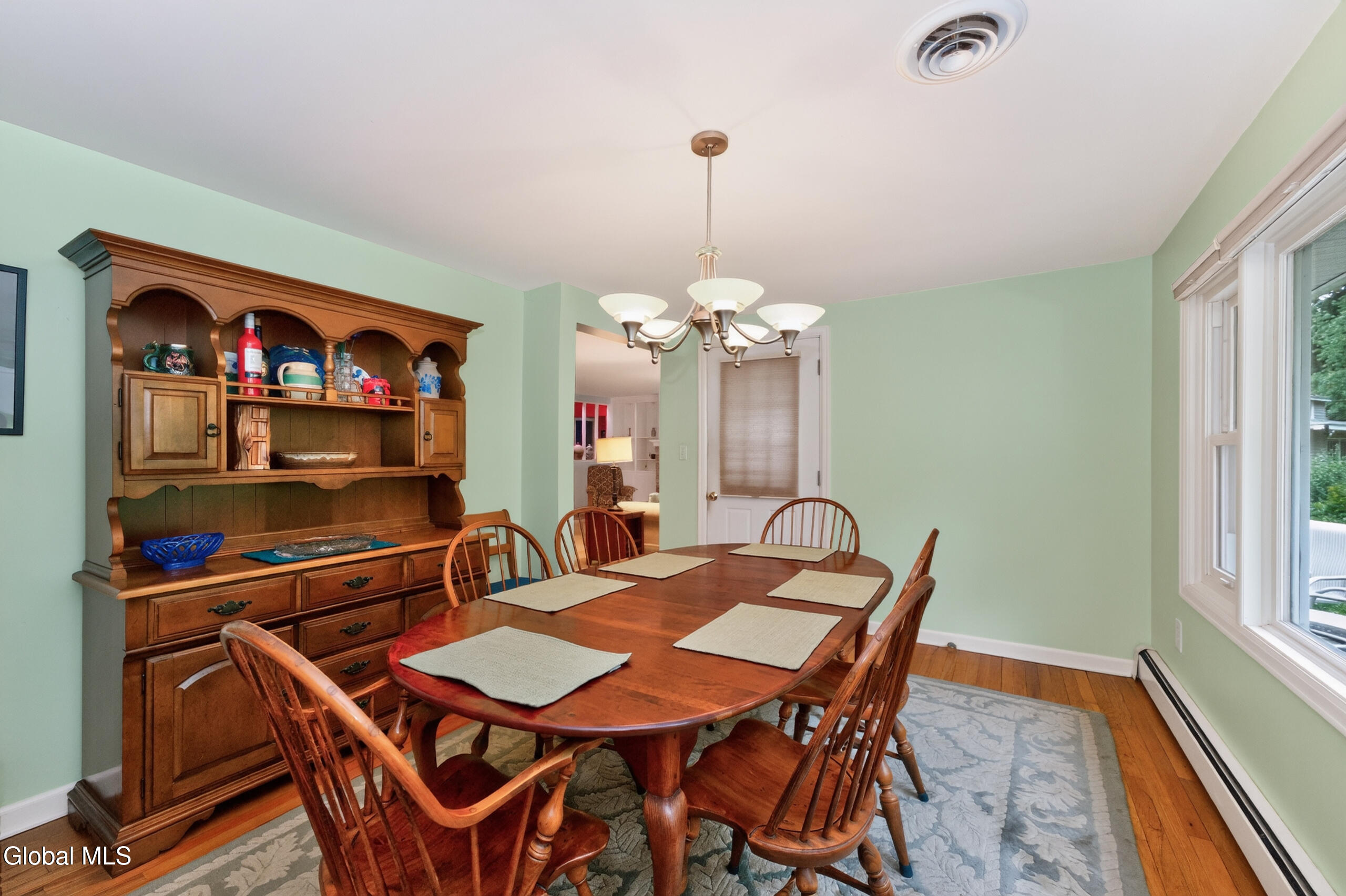 887 Morgan Avenue Niskayuna NY 12309