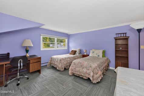 887 Morgan Avenue Niskayuna NY 12309