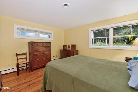 887 Morgan Avenue Niskayuna NY 12309