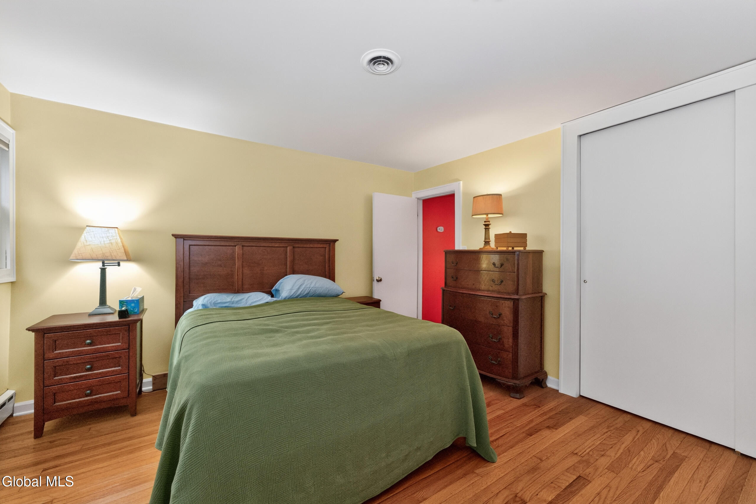 887 Morgan Avenue Niskayuna NY 12309