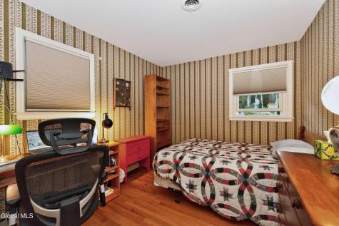 887 Morgan Avenue Niskayuna NY 12309