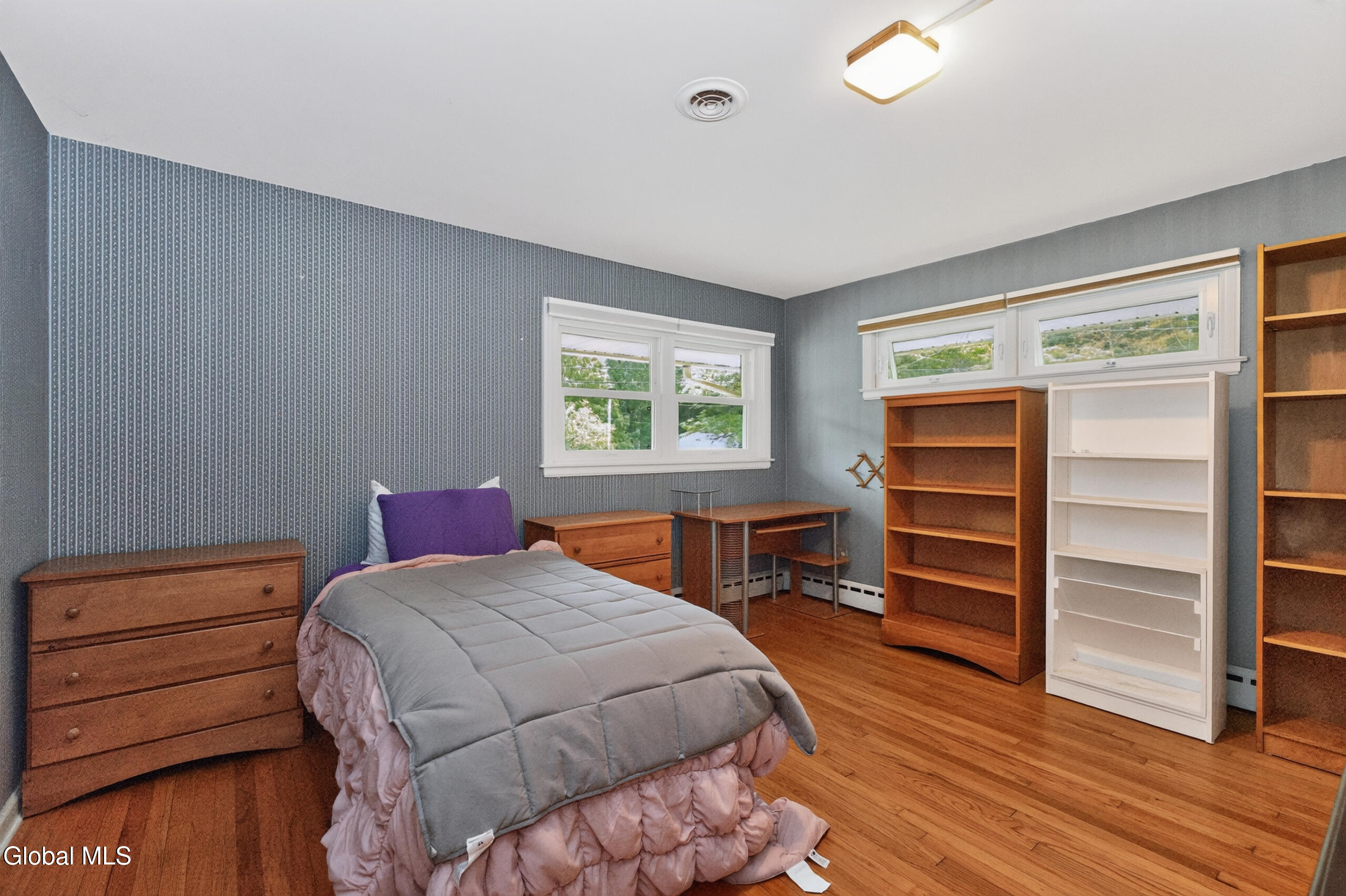 887 Morgan Avenue Niskayuna NY 12309