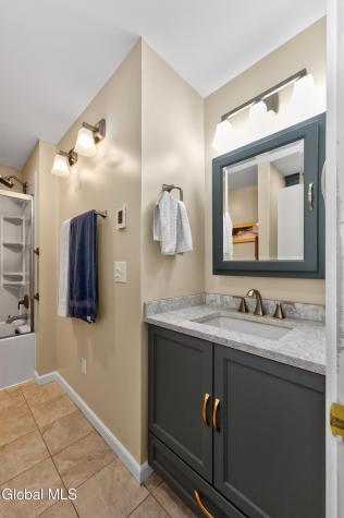 887 Morgan Avenue Niskayuna NY 12309
