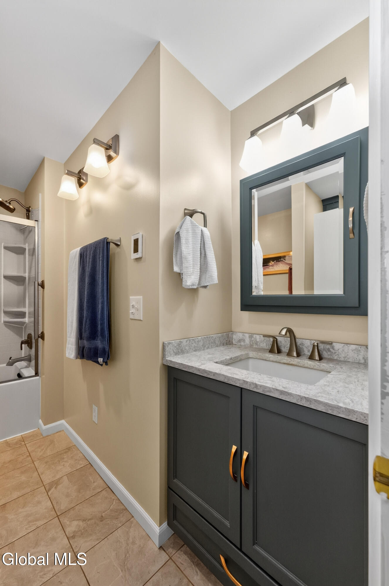 887 Morgan Avenue Niskayuna NY 12309