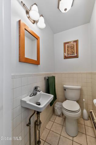 887 Morgan Avenue Niskayuna NY 12309