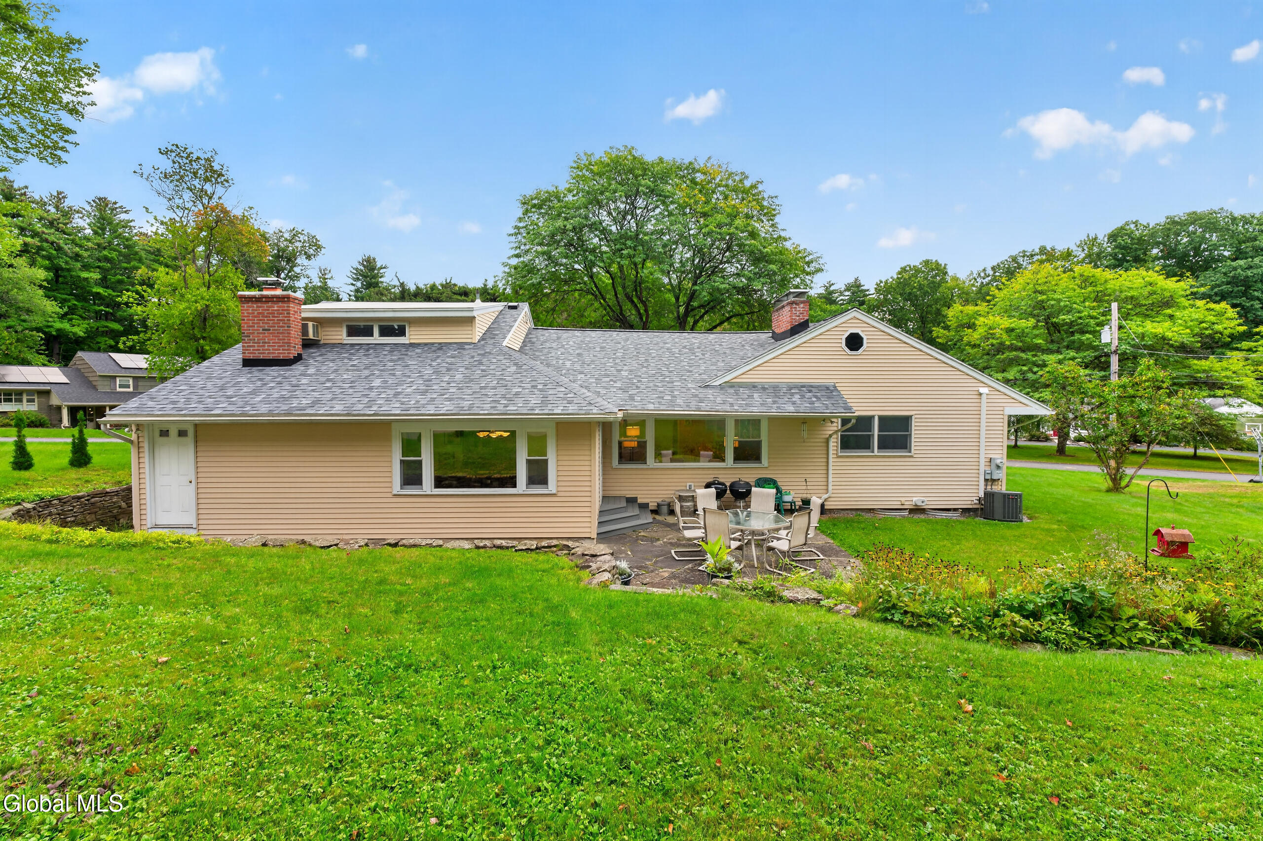 887 Morgan Avenue Niskayuna NY 12309
