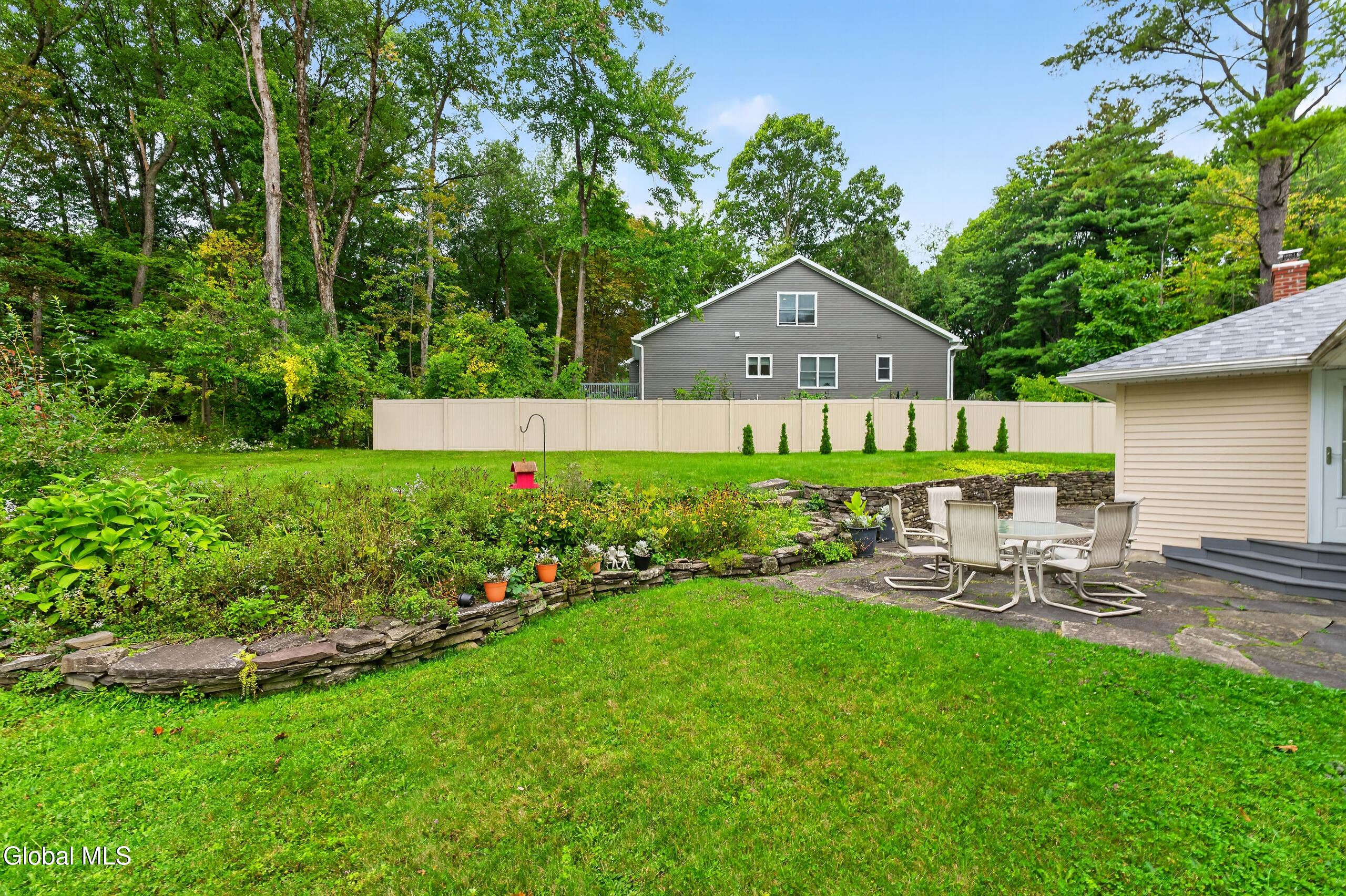 887 Morgan Avenue Niskayuna NY 12309