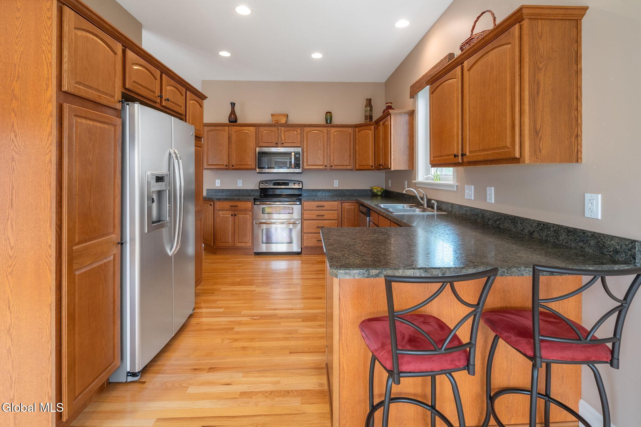 37 Gladstone Circle Mechanicville NY 12118
