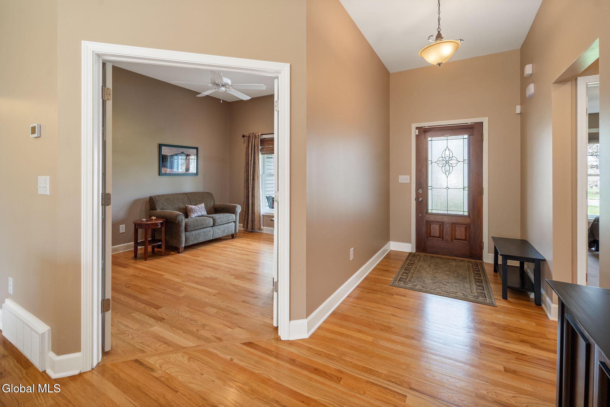 37 Gladstone Circle Mechanicville NY 12118