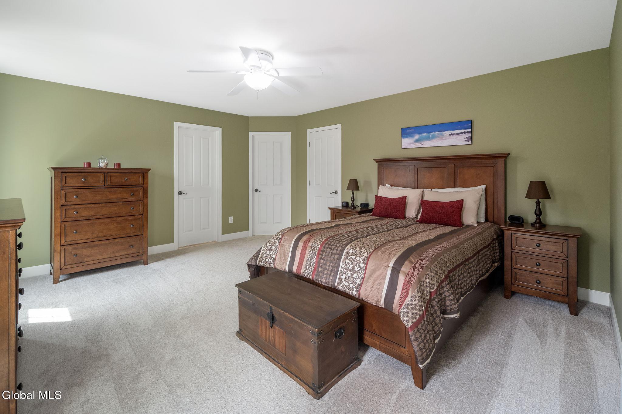 37 Gladstone Circle Mechanicville NY 12118