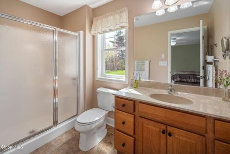 37 Gladstone Circle Mechanicville NY 12118