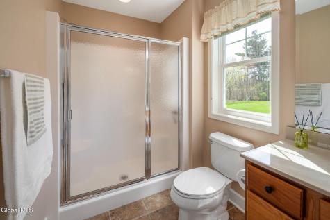 37 Gladstone Circle Mechanicville NY 12118