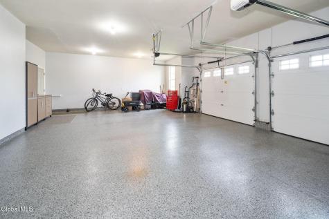 37 Gladstone Circle Mechanicville NY 12118