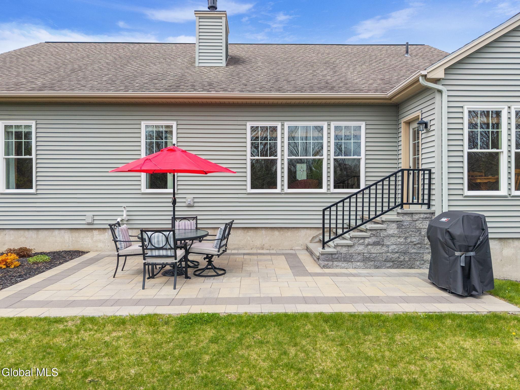 37 Gladstone Circle Mechanicville NY 12118
