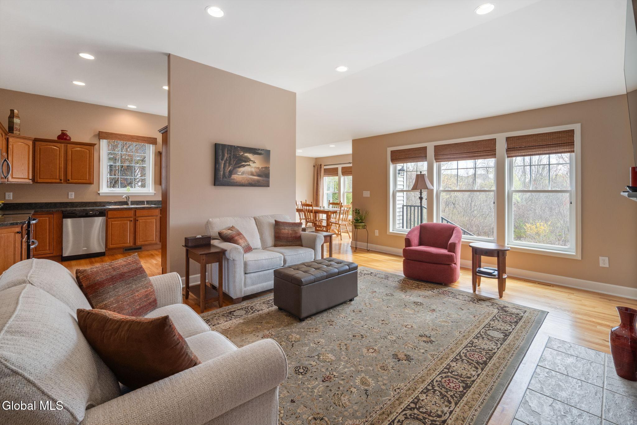 37 Gladstone Circle Mechanicville NY 12118