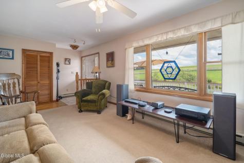 153 Penny Lane Cobleskill NY 12043