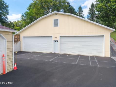 153 Penny Lane Cobleskill NY 12043
