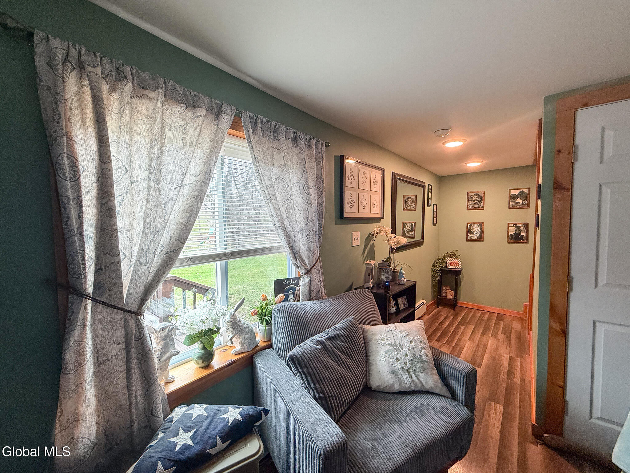 28 Hollister Street Coxsackie NY 12051