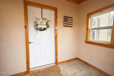 28 Hollister Street Coxsackie NY 12051
