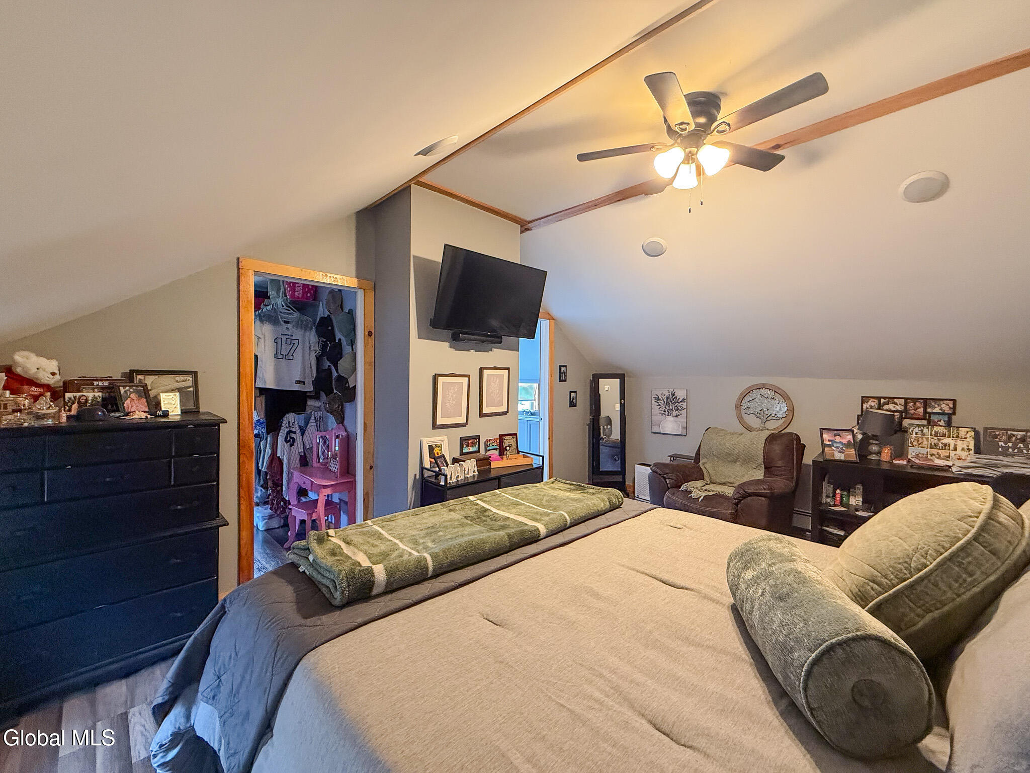 28 Hollister Street Coxsackie NY 12051