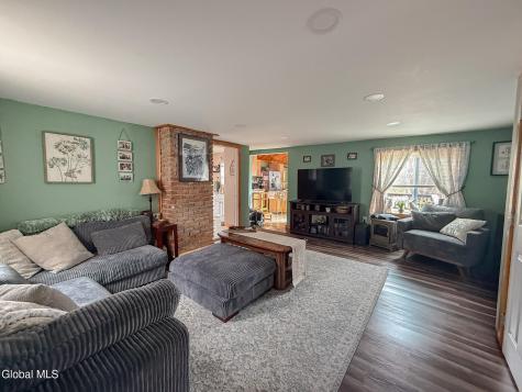 28 Hollister Street Coxsackie NY 12051