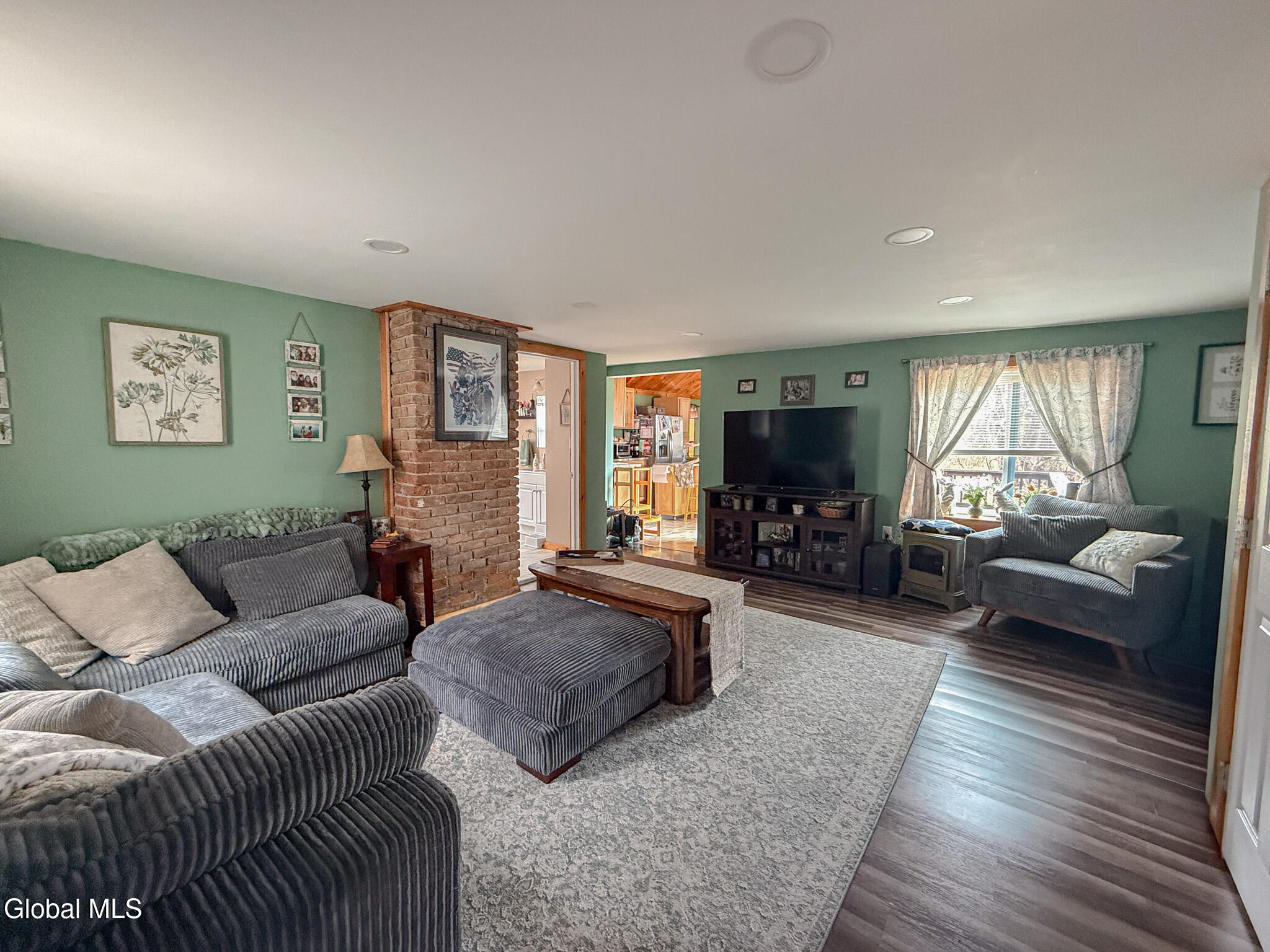 28 Hollister Street Coxsackie NY 12051