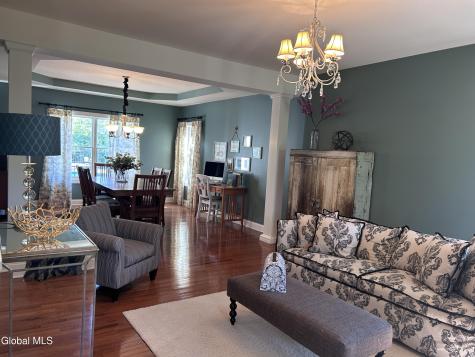 224 Brittany Place Niskayuna NY 12309