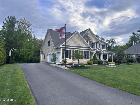 224 Brittany Place Niskayuna NY 12309
