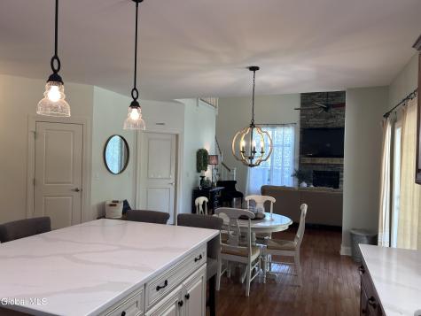 224 Brittany Place Niskayuna NY 12309