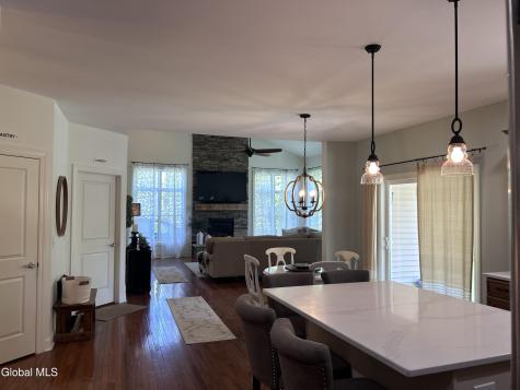 224 Brittany Place Niskayuna NY 12309