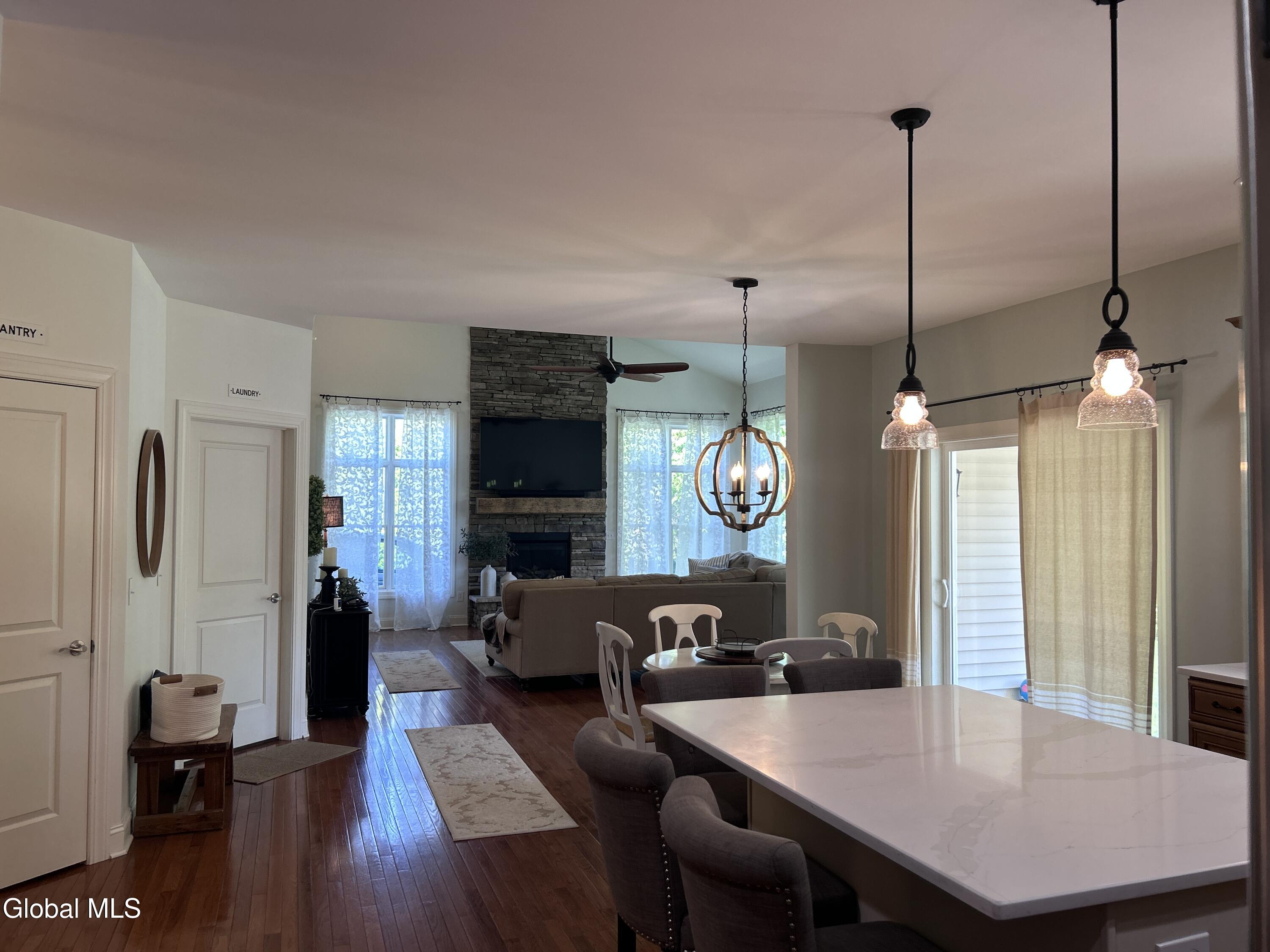 224 Brittany Place Niskayuna NY 12309