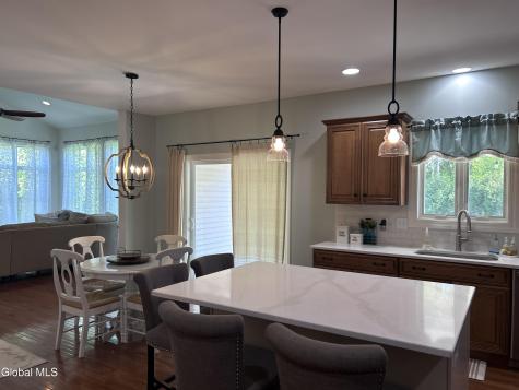224 Brittany Place Niskayuna NY 12309