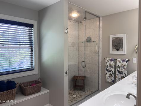 224 Brittany Place Niskayuna NY 12309