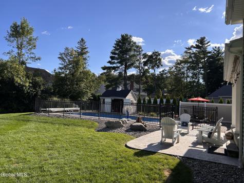 224 Brittany Place Niskayuna NY 12309