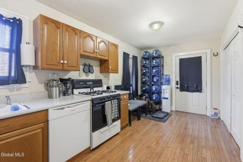 143 /147 Glenmont Road Glenmont NY 12077