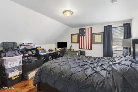 143 /147 Glenmont Road Glenmont NY 12077