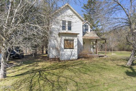 143 /147 Glenmont Road Glenmont NY 12077