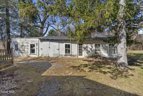 143 /147 Glenmont Road Glenmont NY 12077