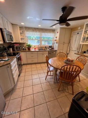23 Westlyn Court Guilderland NY 12203