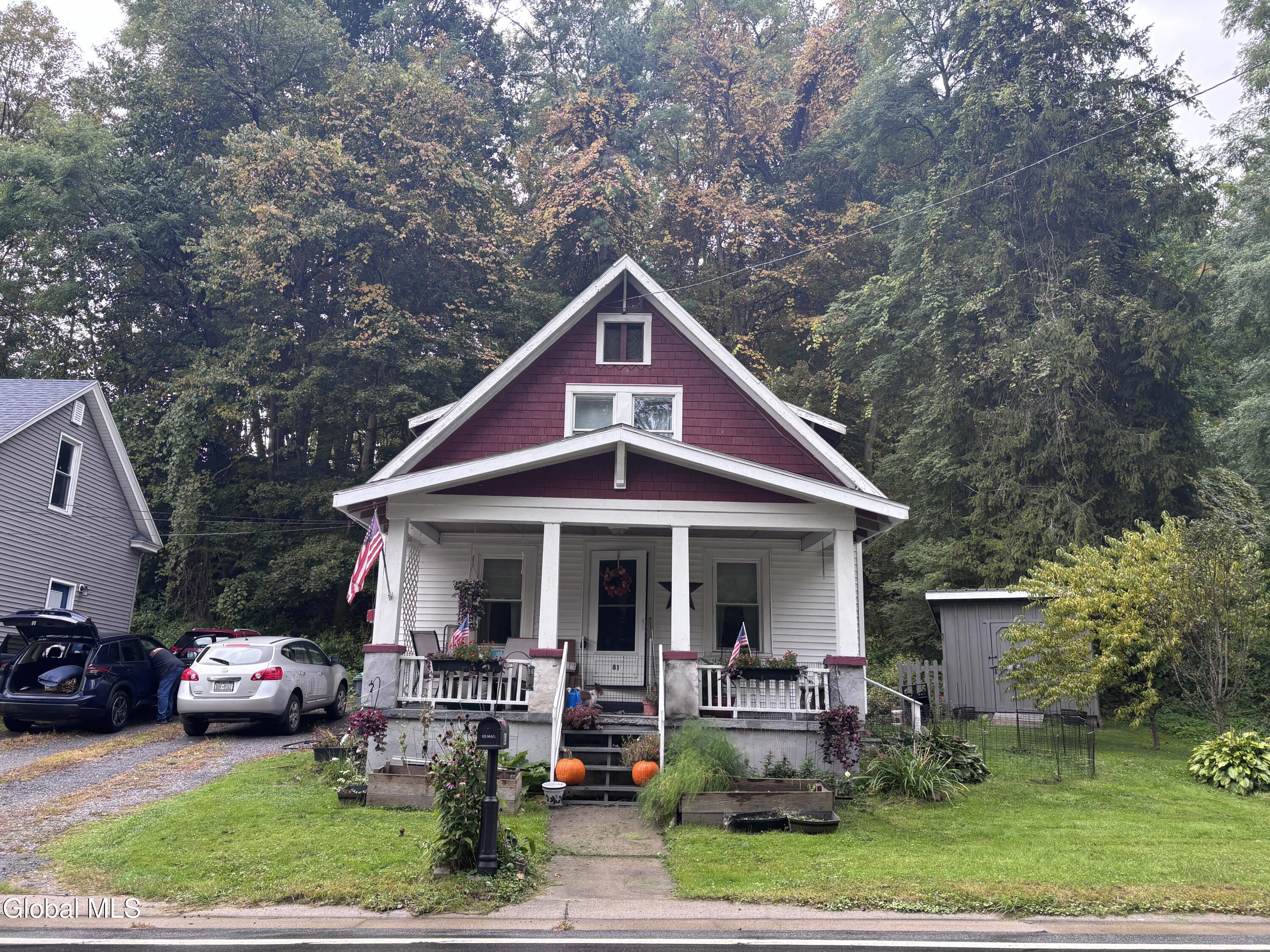 81 Ft Johnson Avenue Fort Johnson NY 12070
