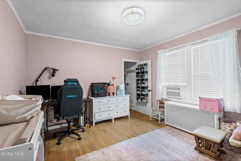 906 Altamont Avenue Schenectady NY 12303