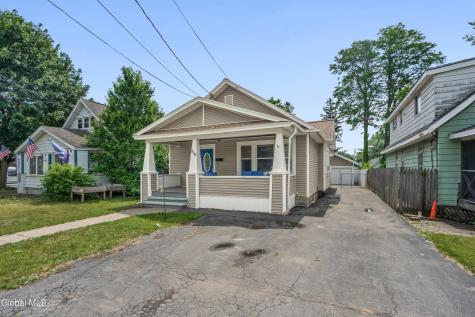 906 Altamont Avenue Schenectady NY 12303